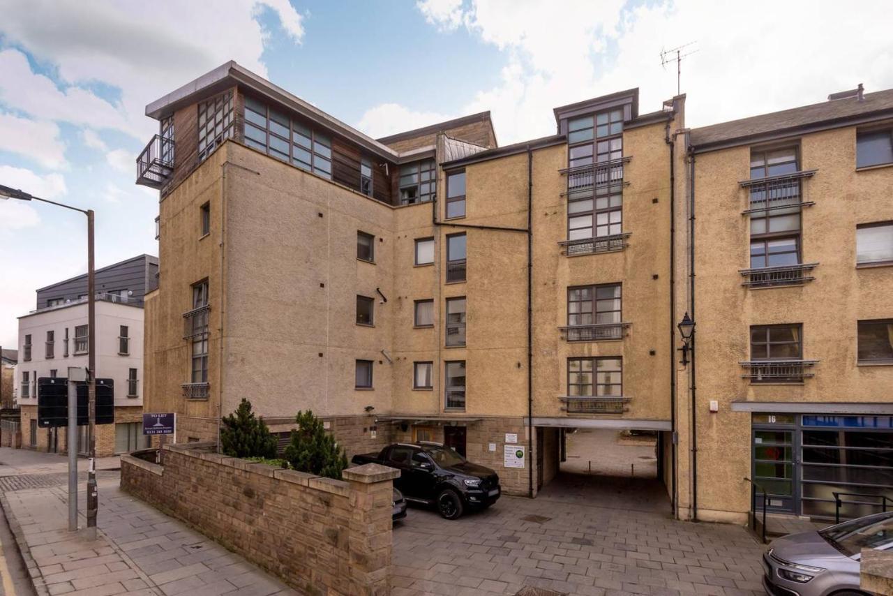 Joivy Old Town Apartment With Parking Close To Royal Mile Édimbourg Extérieur photo